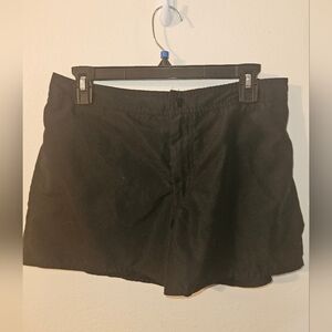 South Point Womans Black Shorts Size 10